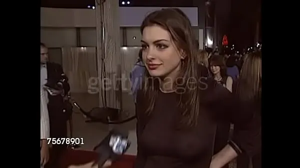 Vers Anne Hathaway in her infamous see-through top mijn Tube