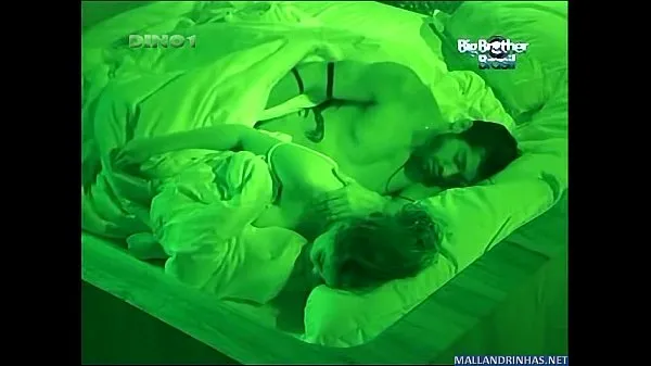 Färsk Laisa and Yuri have sex at BBB 12 min tub