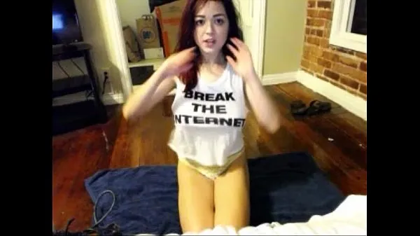 میری ٹیوب Teen with Huge Natural Tits plays on Webcam تازہ