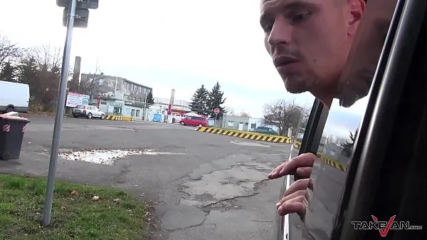 Friss Takevan Crazy homeless teenager fucked extremly raw in driving car a csövem
