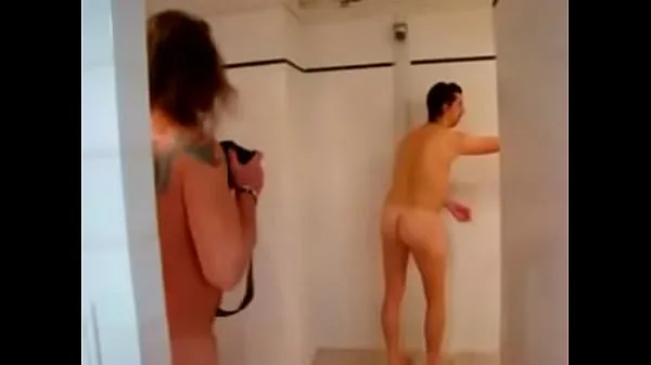 Segar Naked rugby players get touchy feely in the showers Tube saya