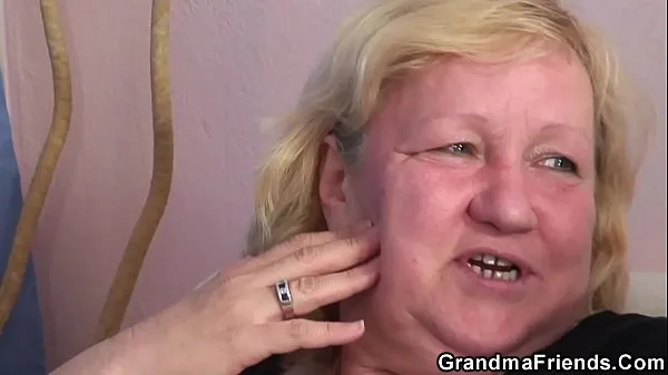 Vers Old granny double blowjob and 3some sex mijn Tube