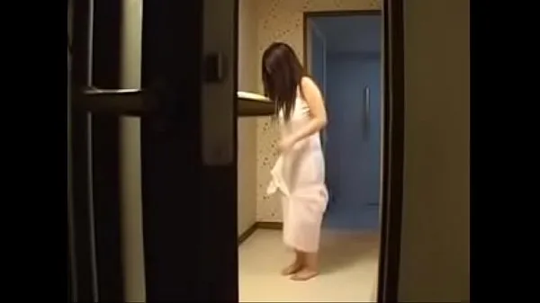 Färsk Hot Japanese Wife Fucks Her Young Boy min tub