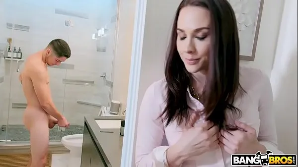 Tüpümün BANGBROS - Stepmom Chanel Preston Catches Jerking Off In Bathroom taze