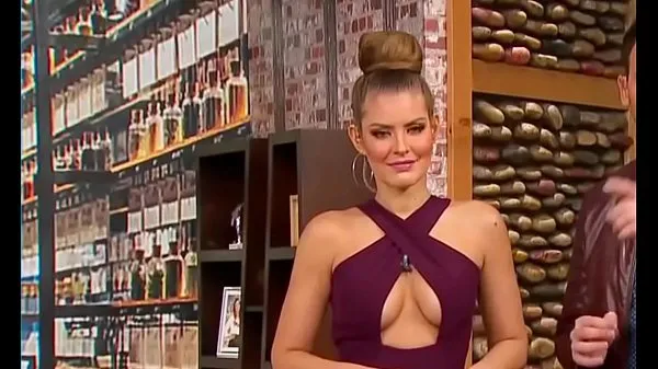 Sveže Vanessa Presents Beautiful Tits With Great Cleavage Ingrid and Tabata Nalgonas 30mar18 2 moji cevi