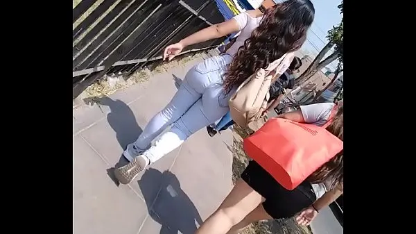 Frisch Rich ass of a college girl from Los Olivos in tight jean meiner Tube