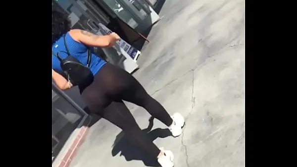 Friss Big booty Latina in see-thru leggings part 1 a csövem
