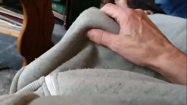 Tüpümün Roger Virre playing with his boner taze