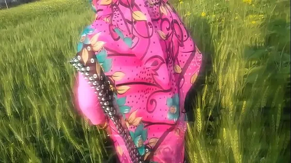 新鲜Indian Village Bhabhi Outdoor Sex PORN IN HINDI我的管子