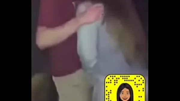 Friss Arab girl sucks in nightclub a csövem