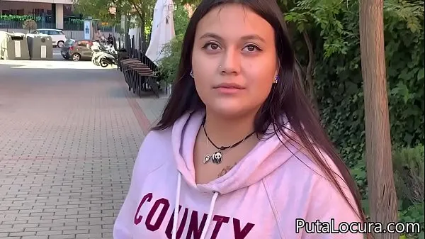 Tüpümün An innocent Latina teen fucks for money taze