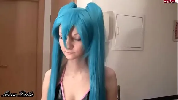 Frisk GERMAN TEEN GET FUCKED AS MIKU HATSUNE COSPLAY SEX WITH FACIAL HENTAI PORN mit rør