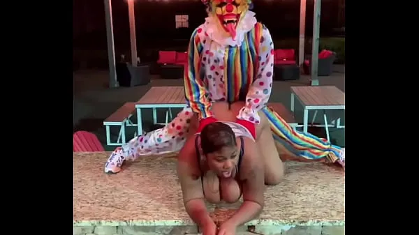 新鲜Gibby The Clown invents new sex position called “The Spider-Man我的管子
