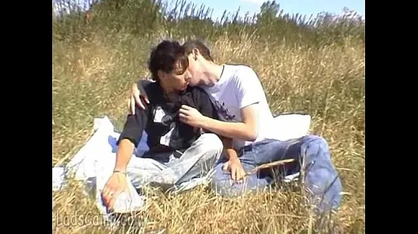 Frisk Cute mates get from a chat to a gay fuck outdoors min Tube