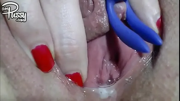 Tươi Wet bubbling pussy close-up masturbation to orgasm, homemade ống của tôi