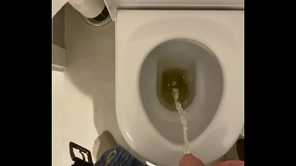میری ٹیوب Uncut cock peeing تازہ