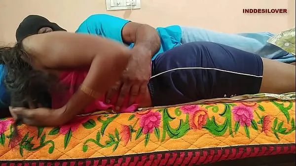 Tuore Wife stimulates husband by making sex video tuubiani