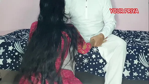 สดPriya, who came from the NEW YEAR party, was forcefully sucked by her father-in-law by holding her head and then thrashed her for a tremendous amount. in clear Hindi voiceหลอดของฉัน