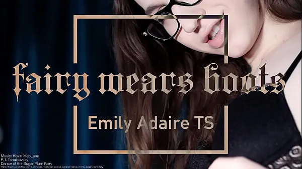 Čerstvé TS in dessous teasing you - Emily Adaire - lingerie trans mojej trubice