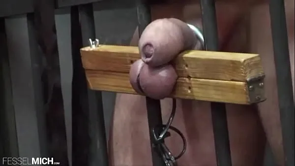 Tuore CBT testicle with testicle pillory tied up in the cage whipped d in the cell slave interrogation torment torment tuubiani