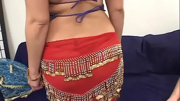 Φρέσκο Chubby indian girl is doing her first porn casting and starts with a double decker σωλήνα μου