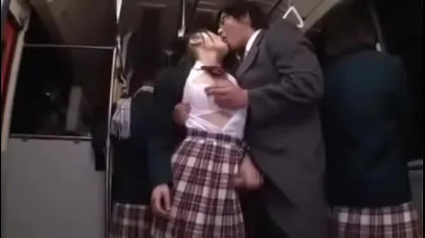 Świeże Stranger seduces and fucks on the bus 2 mojej tubie