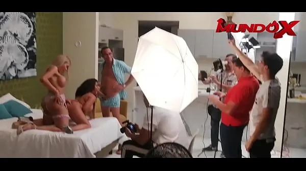 Čerstvé Behind the scenes - They invite a trans girl and get fucked hard in the ass mojej trubice