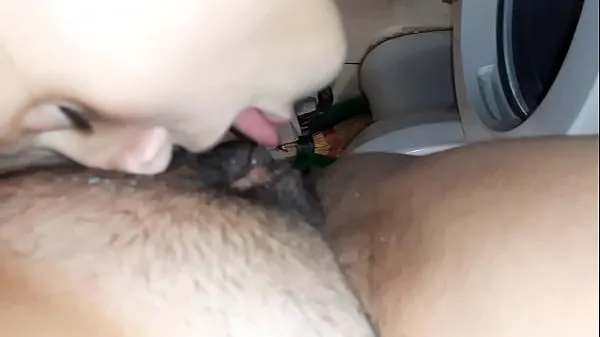 Čerstvé My girlfriend caught me masturbating in the bathroom and punished me with cunnilingus - Lesbian Illusion Girls mé trubici