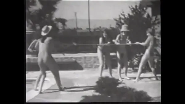 طازجة Playful busty girls are not aganst to romp for a while naked near the pool one hot day أنبوبي