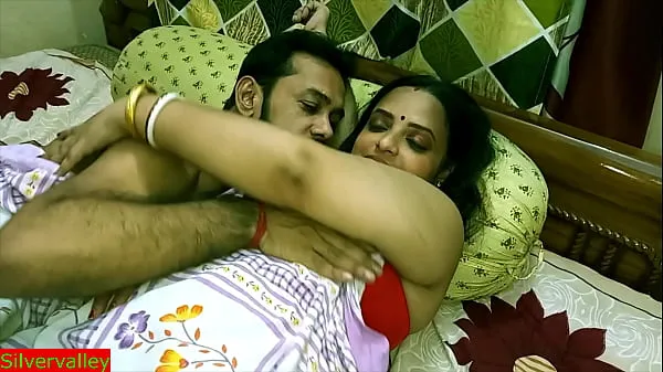 Frisk Indian hot xxx Innocent Bhabhi 2nd time sex with husband friend!! Please don't cum inside mit rør