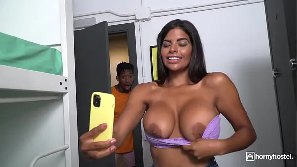 Sveže HORNYHOSTEL - (Sheila Ortega, Jesus Reyes) - Huge Tits Venezuela Babe Caught Naked By A Big Black Cock Preview Video moji cevi