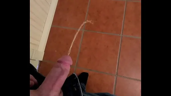 Tươi Inappropriately peeing all over the bathroom floor making a mess and pool of urine ống của tôi
