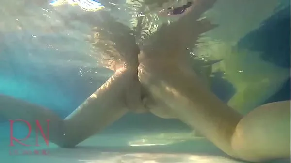 Frisk Underwater pussy show. Mermaid fingering masturbation 1 min Tube