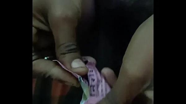 Свежая Молодой паренек трахнул тамильскую вещь за 300 рупий. Шоу сисек милфы тамильской тетушки моем тюбике