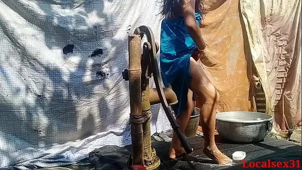Tươi Wife sex In A Bath With Yellow Saree ống của tôi