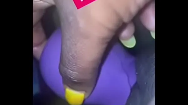 Friss Creamy pussy Slut begs BD to fuck her a csövem