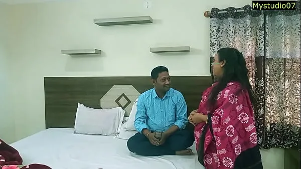Segar Indian Bengali Cheating wife amazing hot sex with just friend!! with dirty talking Tiub saya