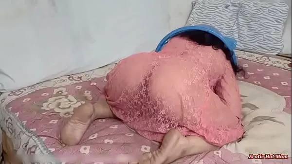 Frisk Indian bhabhi anal fucked in doggy style gaand chudai by Devar when she stucked in basket while collecting clothes min Tube