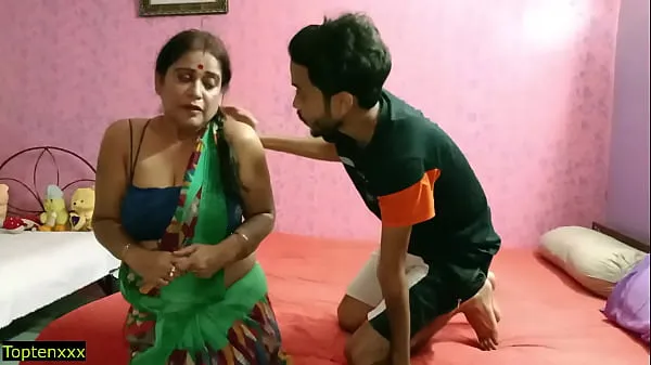 Segar Indian hot XXX teen sex with beautiful aunty! with clear hindi audio Tiub saya