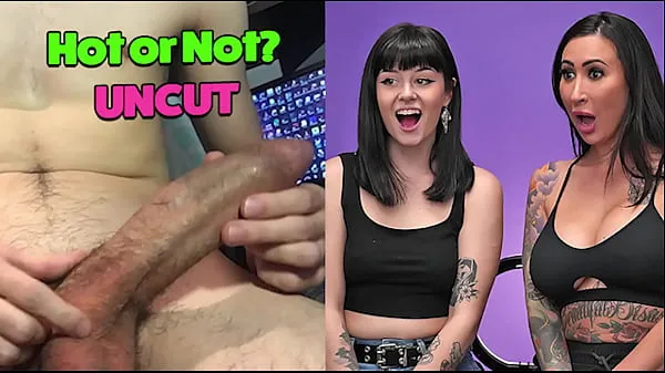 Frisk Hot or not? Uncut Monster Cock She Reacts Lilly and Nova mit rør