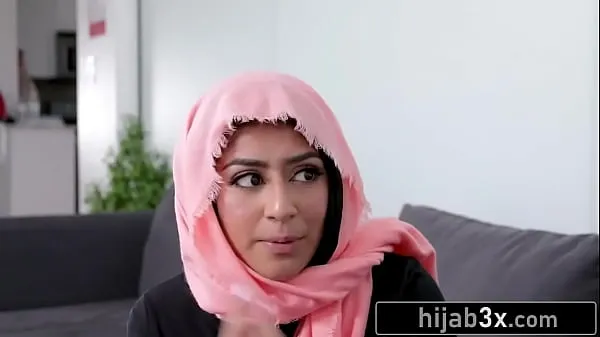 Sveže Hot Muslim Teen Must Suck & Fuck Neighbor To Keep Her Secret (Binky Beaz moji cevi
