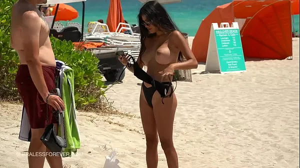 Frisk Huge boob hotwife at the beach mit rør