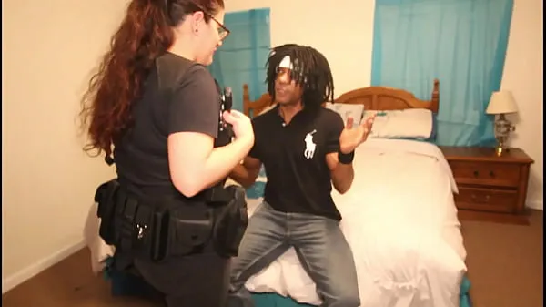 내 튜브Big Tits Nerdy Milf White Girl Cops arrest burglar with big black cock BBC Interracial Blackmail 신선합니다