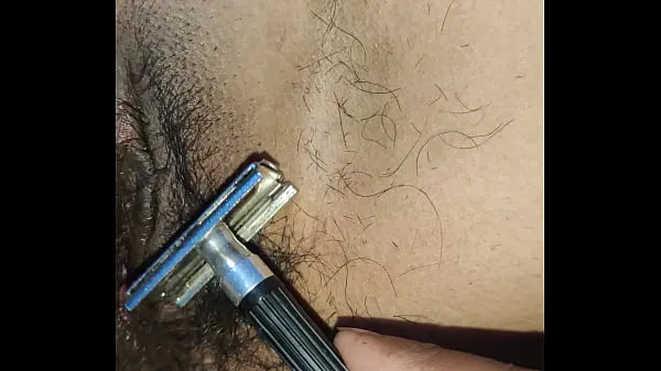 Friss Gauri pussy hair cleaning a csövem