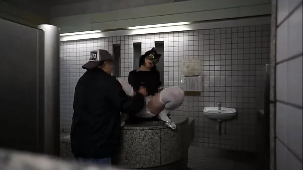 Friss Japanese transvestite Ayumi handjob public toilet 002 a csövem
