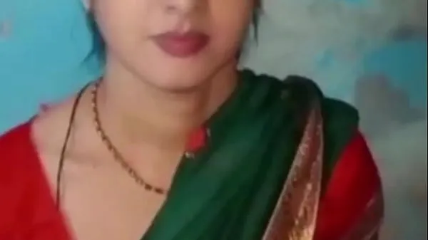 Tươi Reshma Bhabhi's boyfriend, who studied with her, fucks her at home ống của tôi